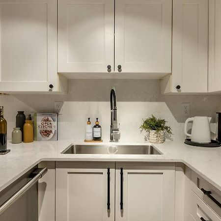 Powder & Pines Luxury Suite Уислър Екстериор снимка